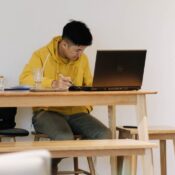 Thuiswerken kun je leren: pak het bewust aan & spreek je uit
